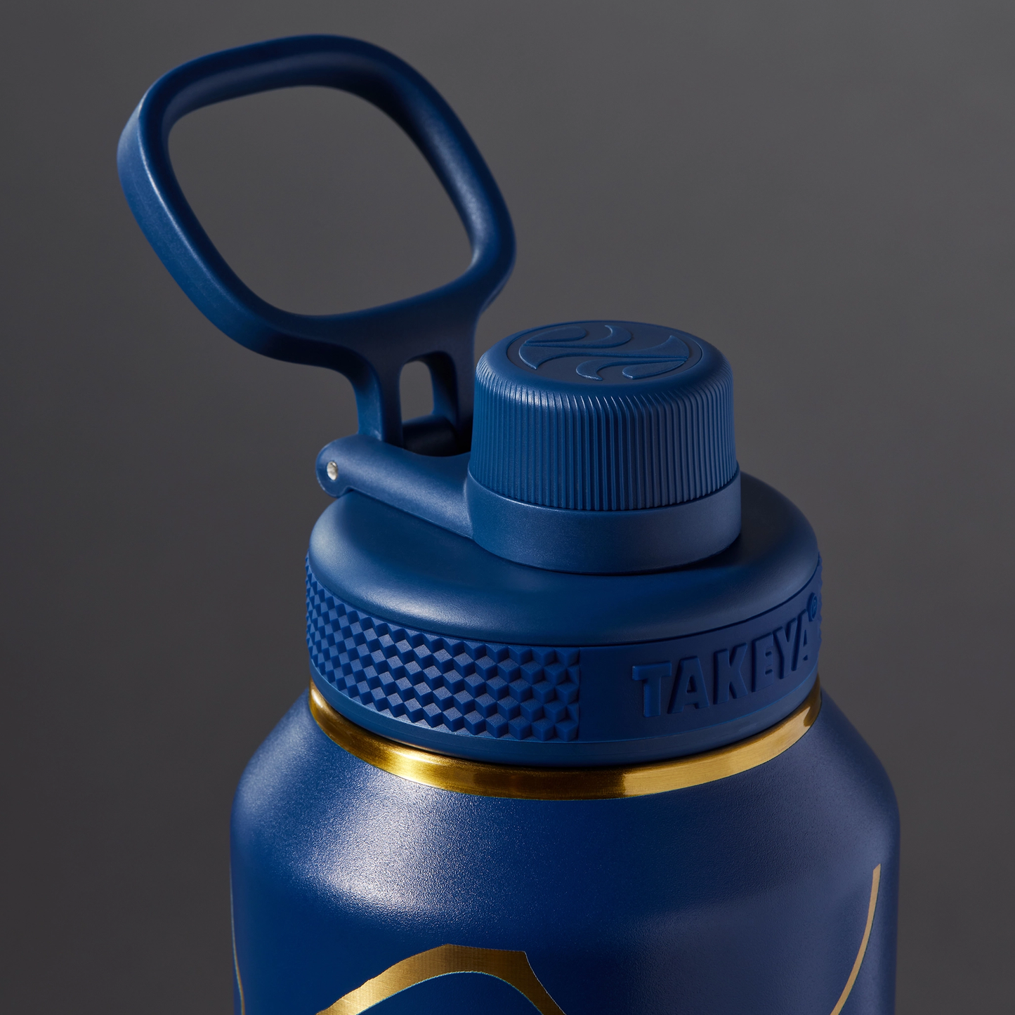 kintsugi-water-bottle-with-spout-lid-q6 51390-TK_HO25_Kintsugi_Takeya9266.png
