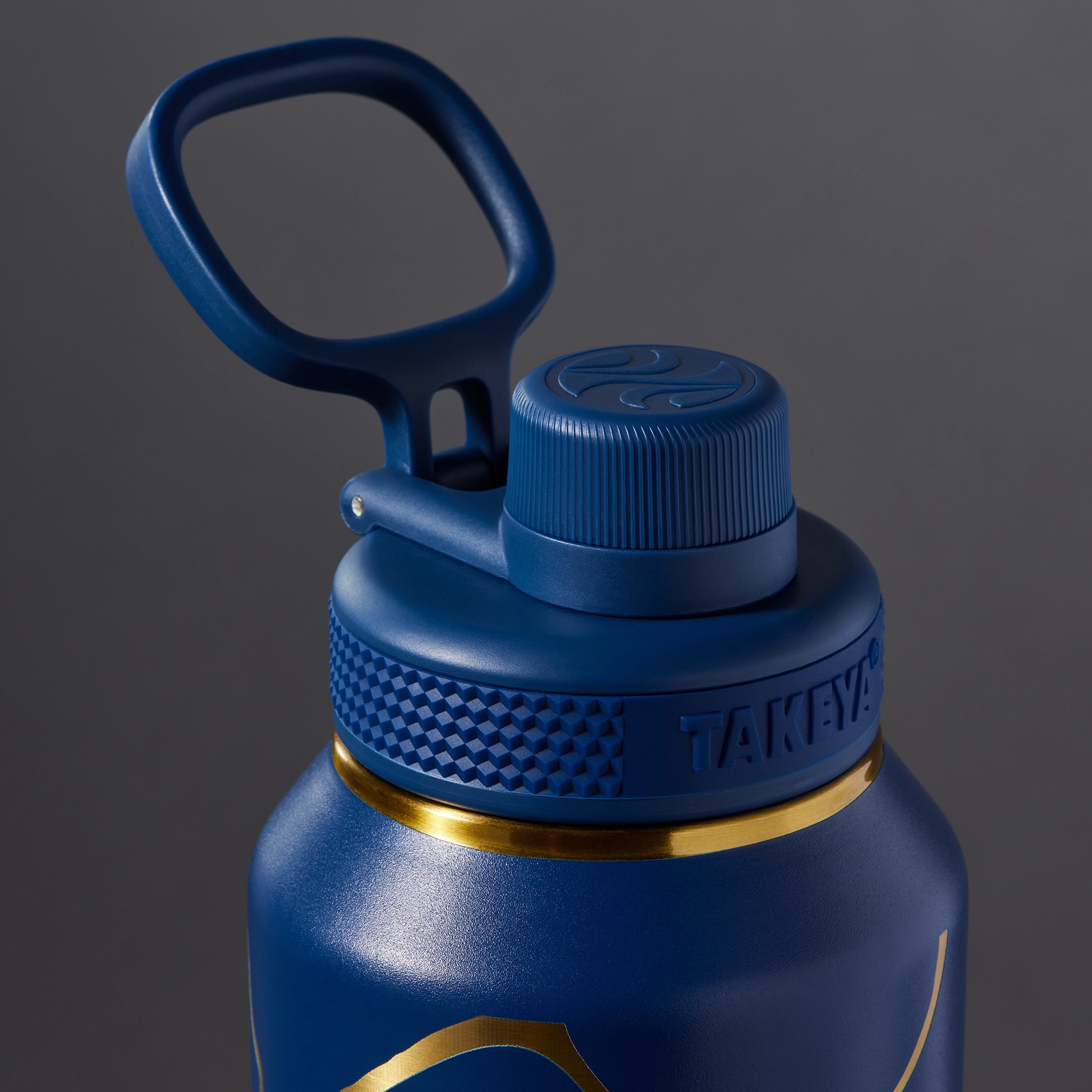 kintsugi-water-bottle-with-spout-lid-q6 51390-TK_HO25_Kintsugi_Takeya9266.png